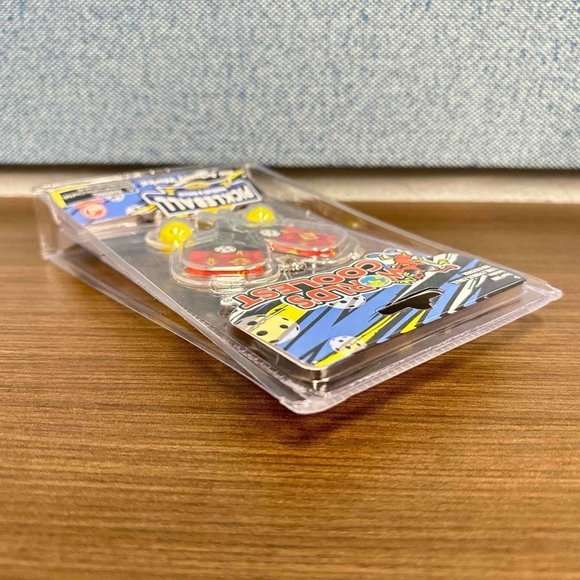 New World's Smallest Coolest Pickleball Game Paddles & Balls + Keychain Works! - Picture 3 of 4